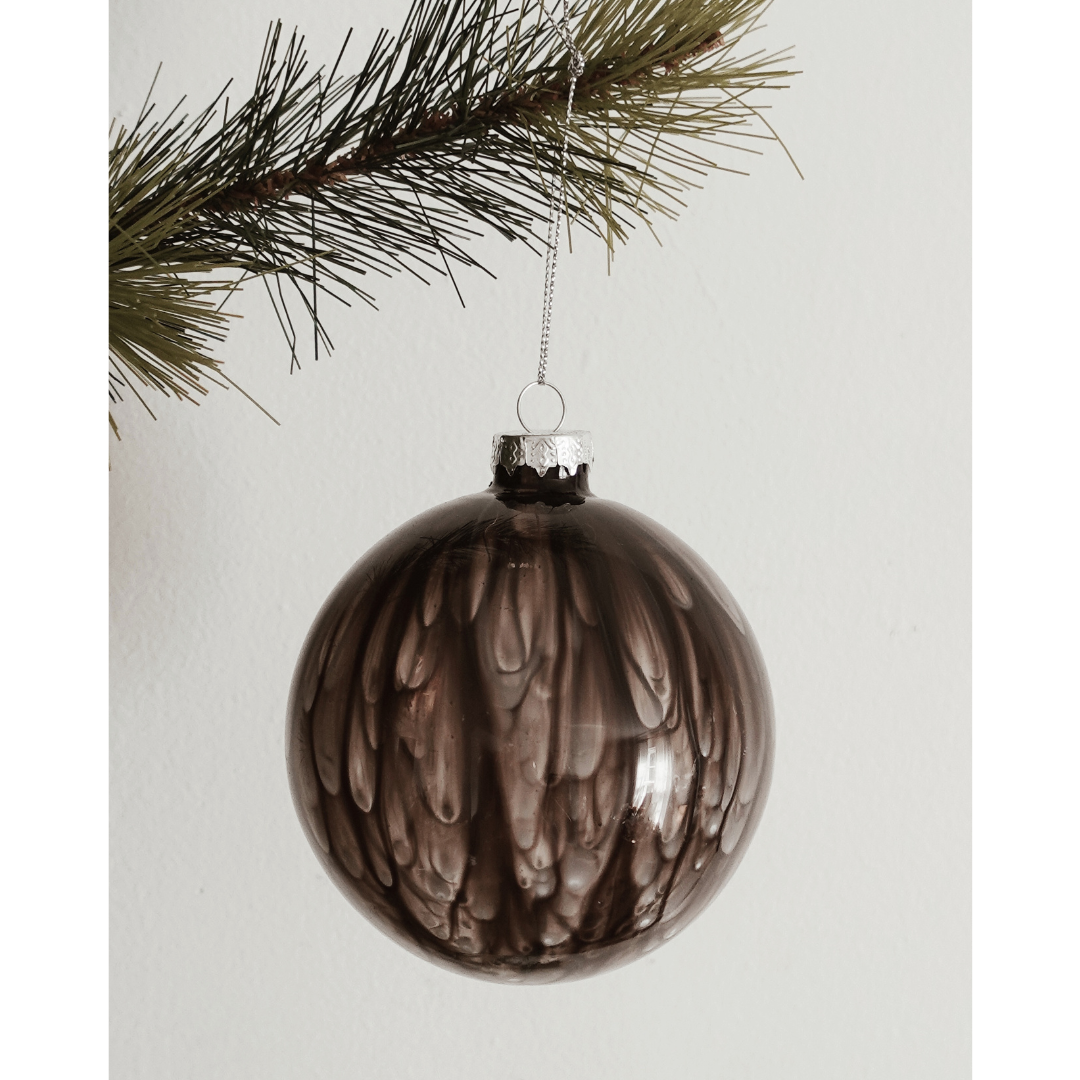 Four Feather Effect Baubles